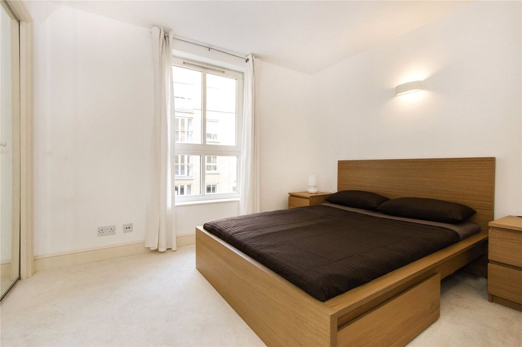 Property photo 3 of 14 Bedroom