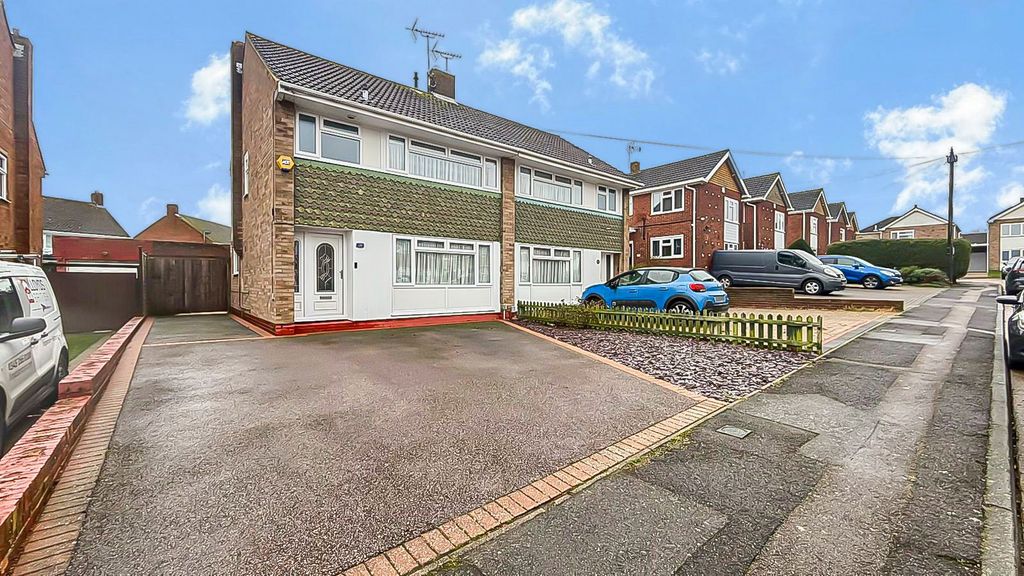 Property photo 1 of 9