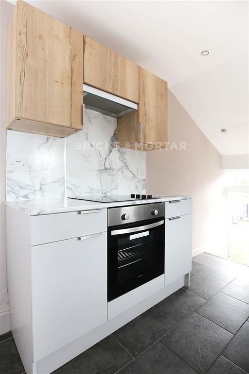 Property photo 3 of 13 Mgxo4Co6Vdkjbdmyu6Hqfiq7Rl8.Jpg