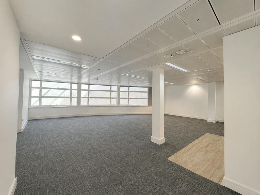 Property photo 1 of 9 1