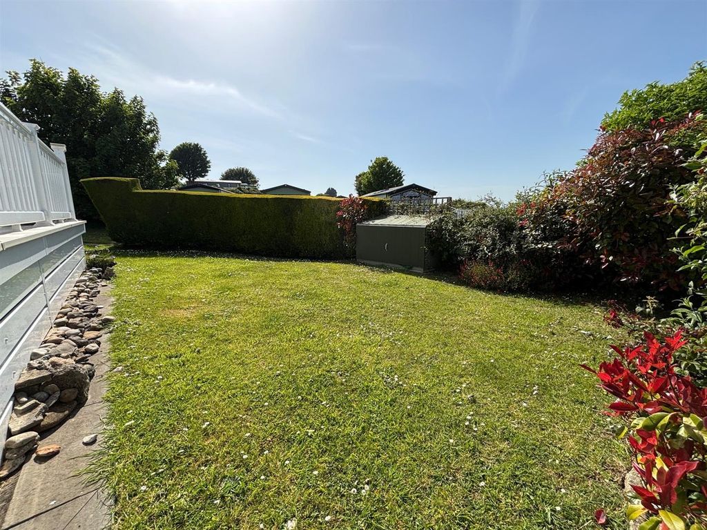 Property photo 2 of 29 4338 New Garden Low.Jpg