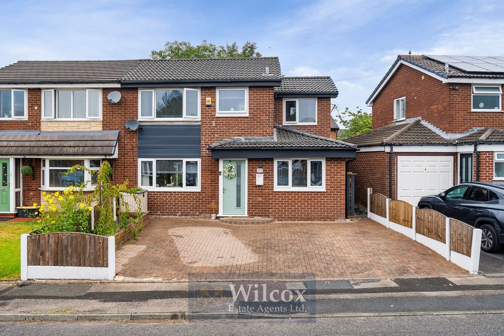 Property photo 1 of 34
