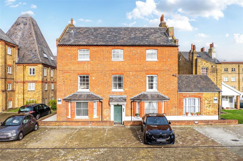 Property photo 1 of 12 Picture No. 11