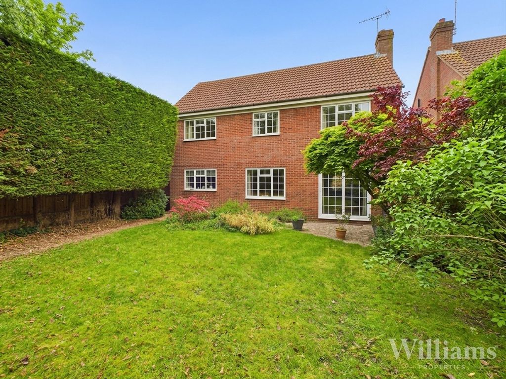 Property photo 2 of 17