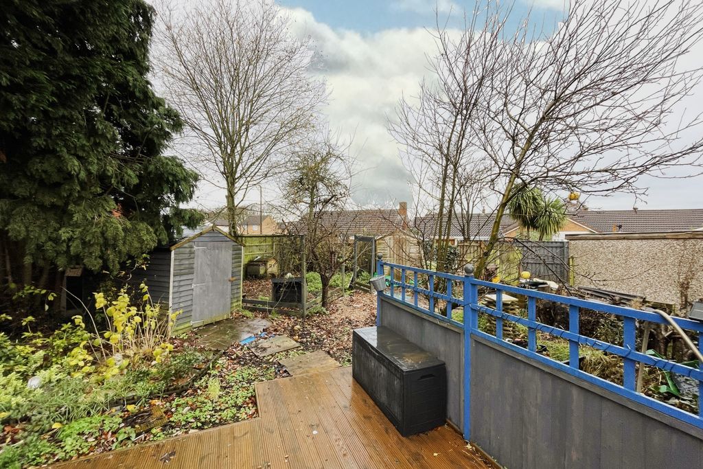 Property photo 2 of 14 12