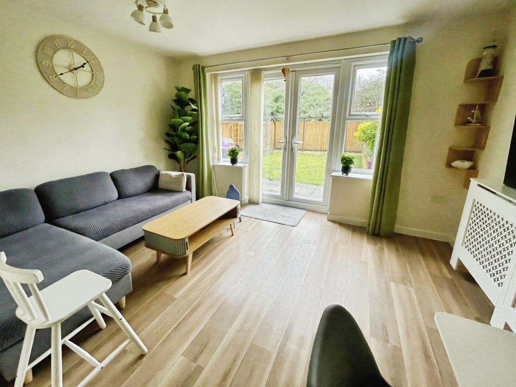 Property photo 2 of 15 C88B4114-1d890B80-c3Ef-44B6-9F44-78A730F9c3B4