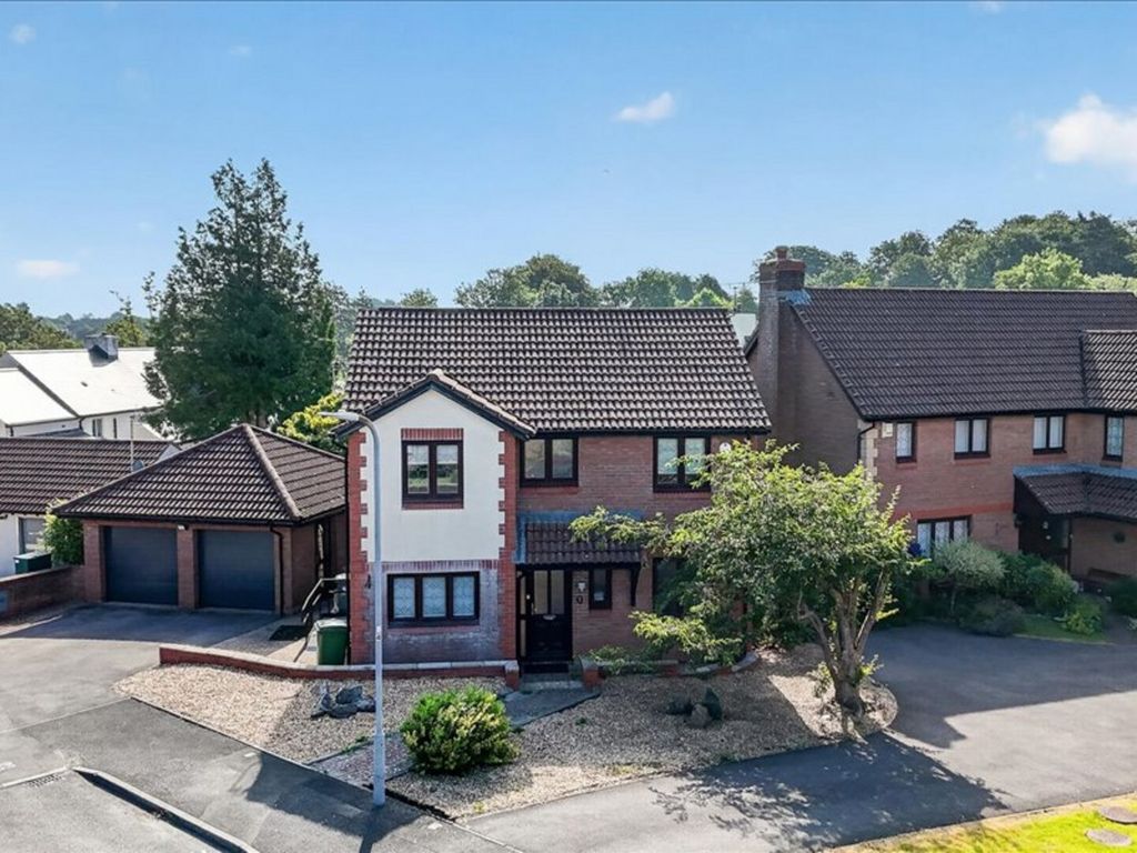 Property photo 1 of 33