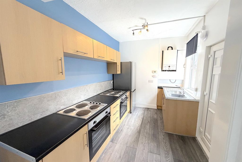 Property photo 2 of 13 Kitchen.Jpg