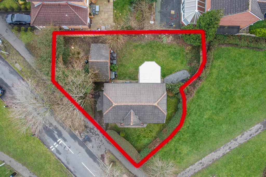 Property photo 2 of 13