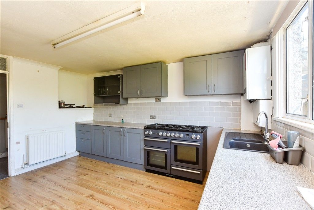 Property photo 3 of 17 Kitchen/ Breakfast Room