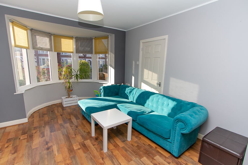 Property photo 3 of 11