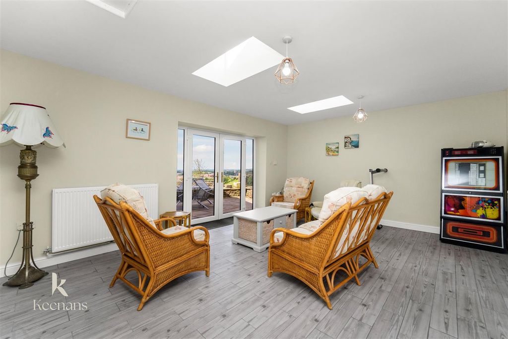 Property photo 3 of 62 Kmt01111.Jpg