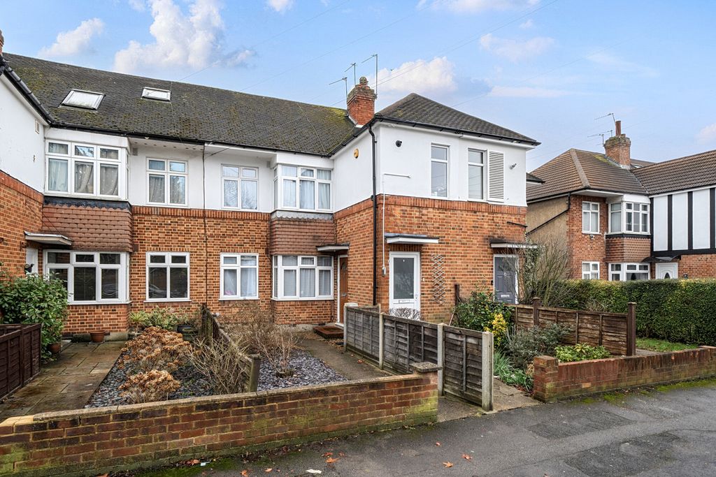 Property photo 1 of 18 1396419-19-696507...