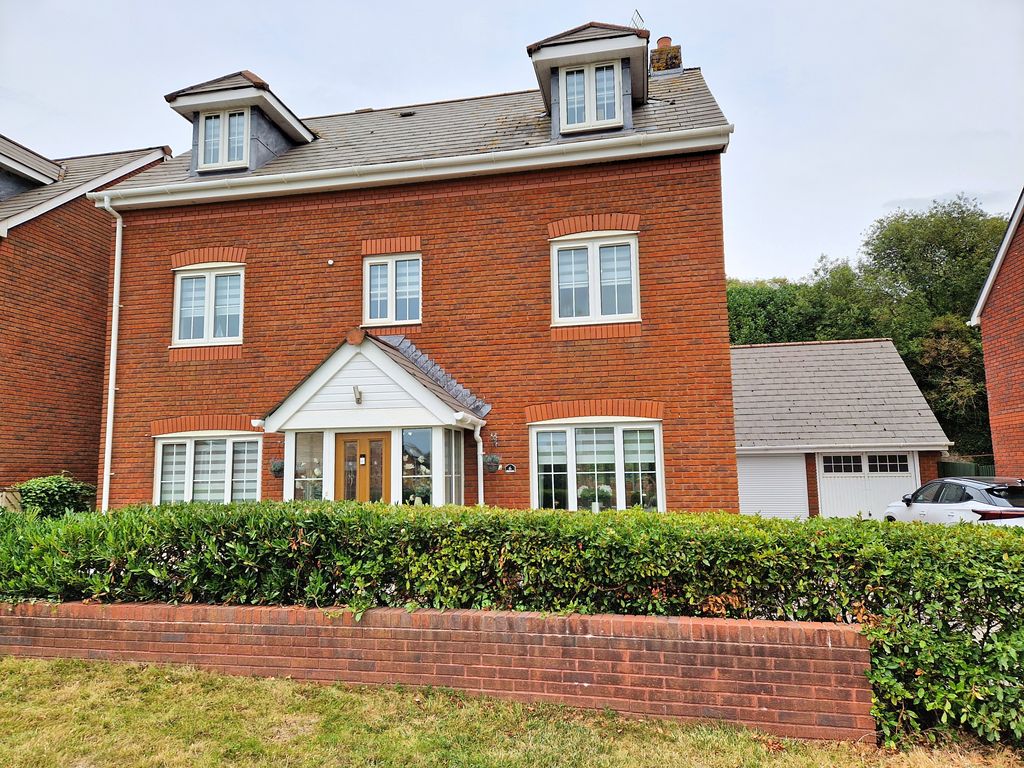 Property photo 1 of 35
