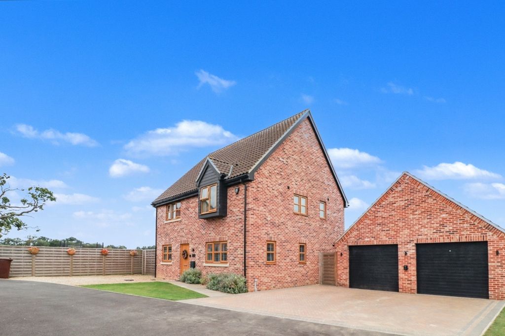 Property photo 1 of 34 4462560