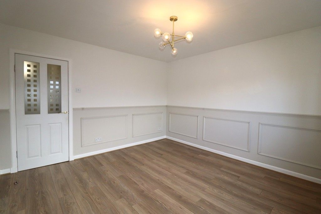 Property photo 3 of 12 Img_4294