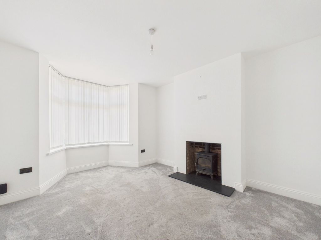 Property photo 2 of 24 3711955