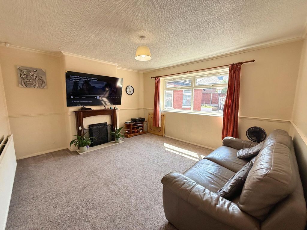 Property photo 2 of 24
