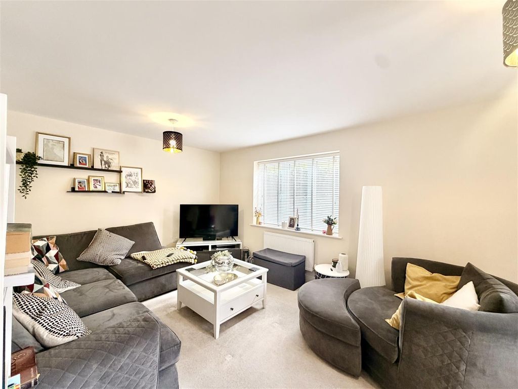 Property photo 3 of 27 3