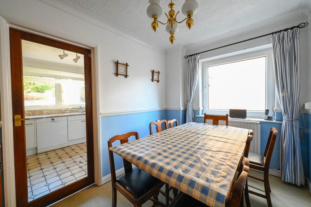 Property photo 3 of 21