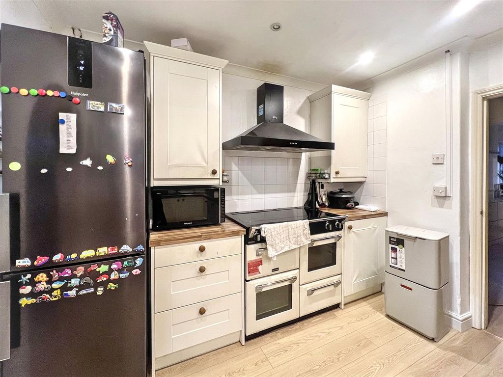 Property photo 3 of 12 Img_0834.Jpg