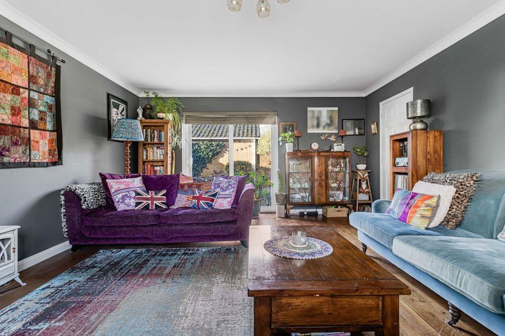 Property photo 3 of 27 49_70390.Jpg