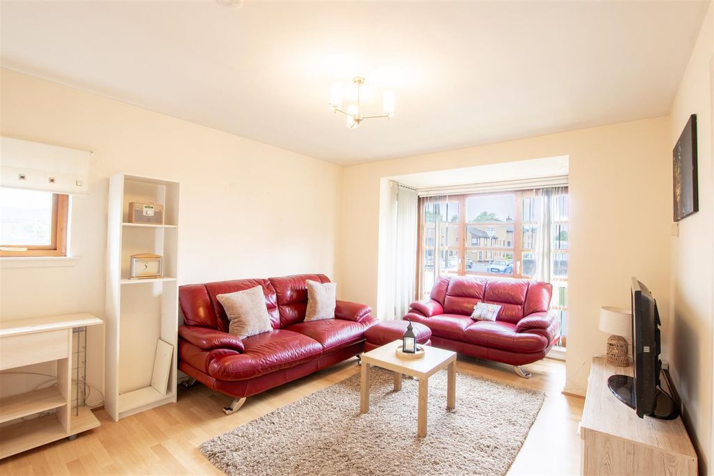 Property photo 3 of 15 Lounge-2.Jpg