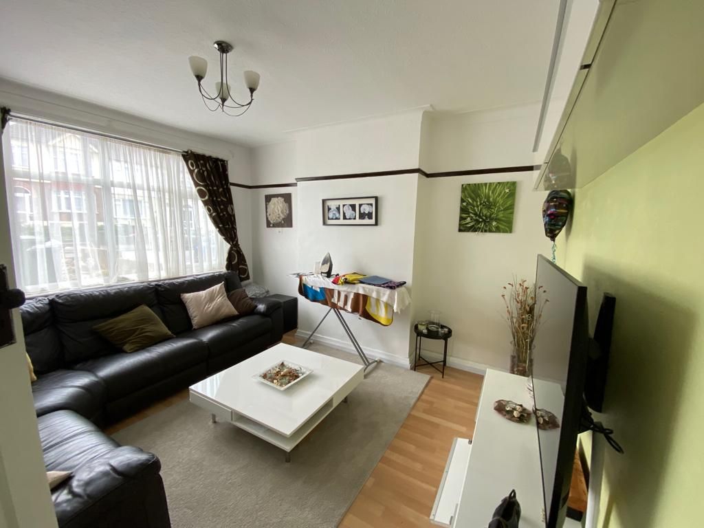 Property photo 3 of 9 2
