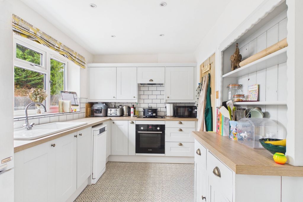Property photo 3 of 14 Imagine Baking In This Beautiful Kitchen