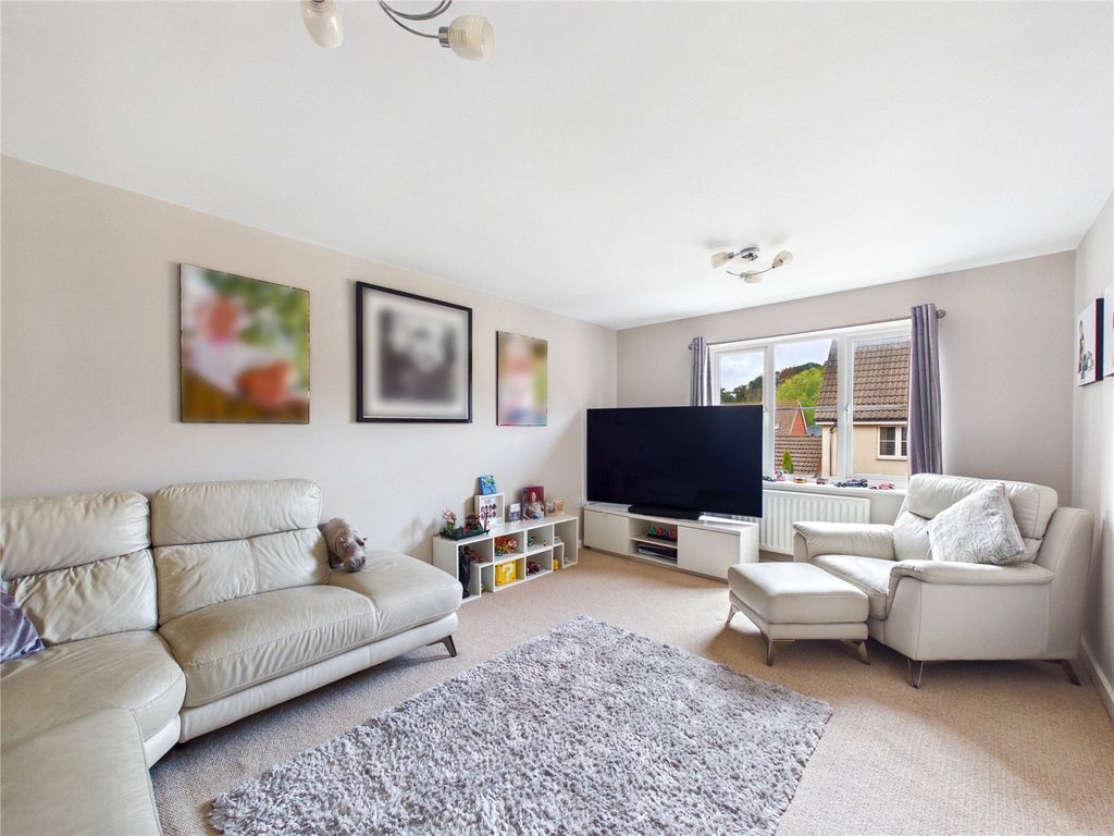 Property photo 2 of 13 Picture No. 02