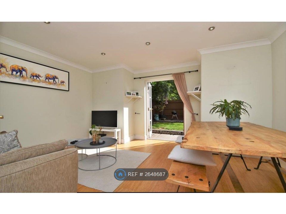 Property photo 1 of 14 Living Room With French Doors To Garden