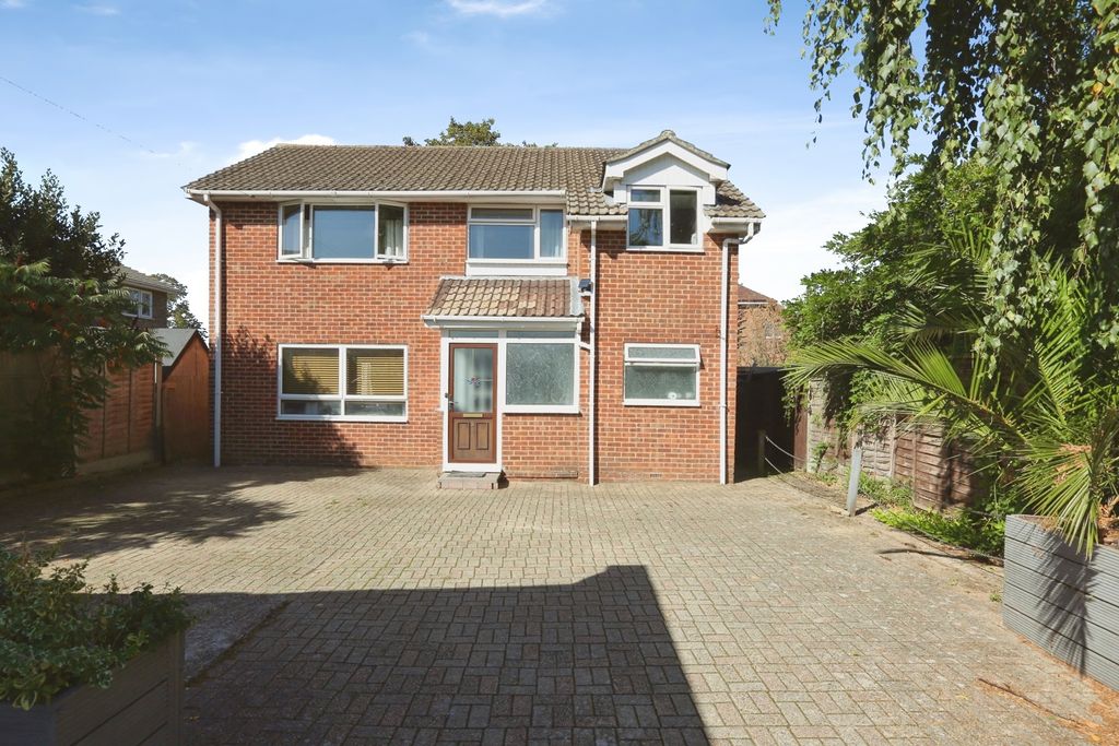 Property photo 1 of 16 Pbox-Img.Jpg