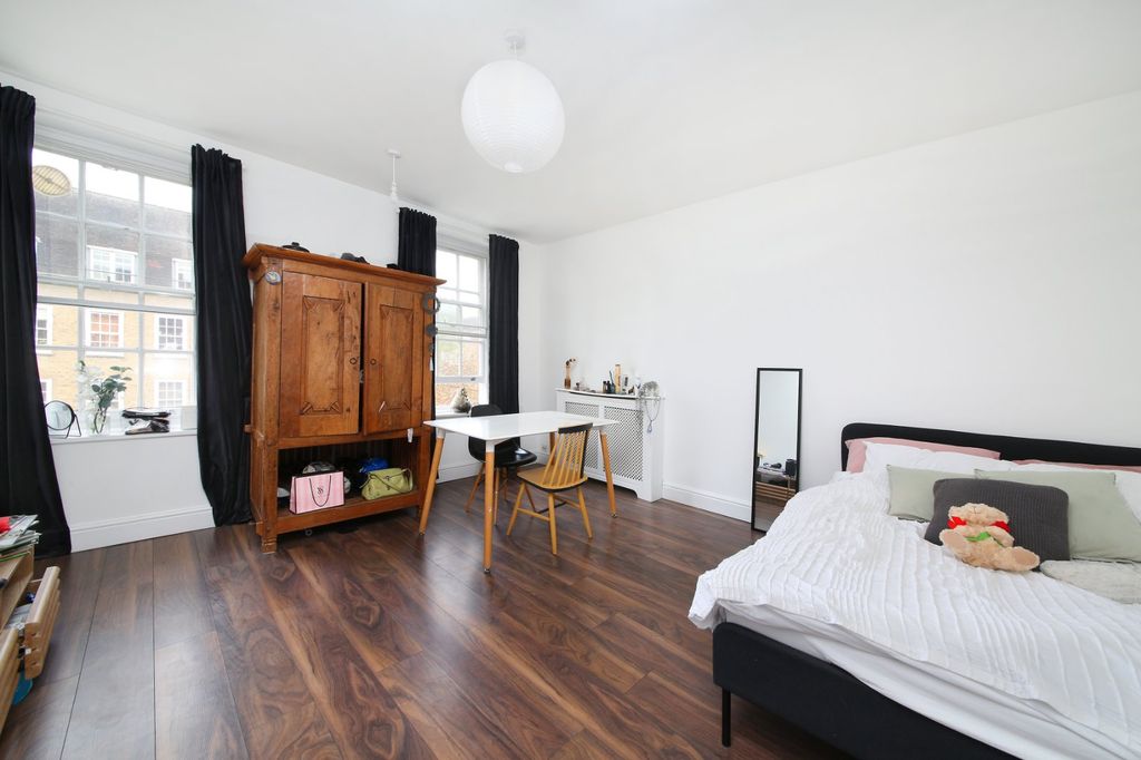 Property photo 3 of 11