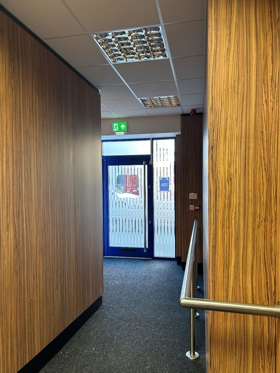 Property photo 3 of 7