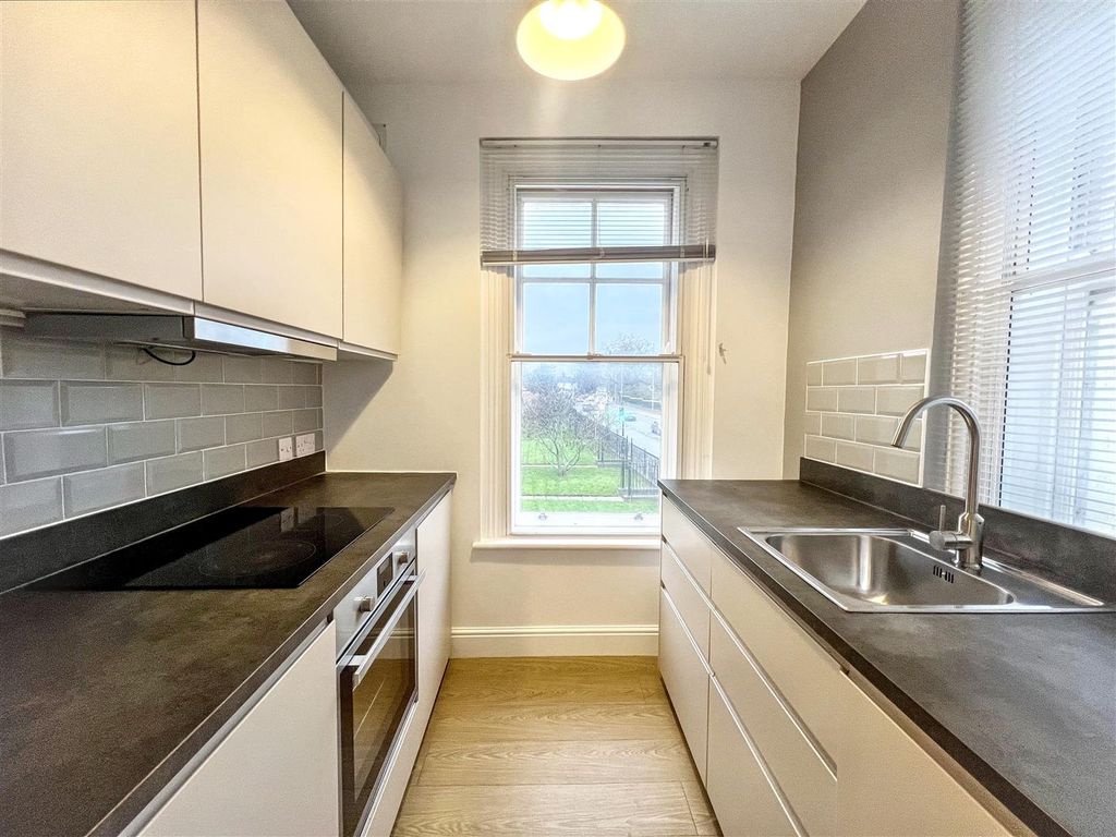 Property photo 2 of 10 Img_0895.Jpg