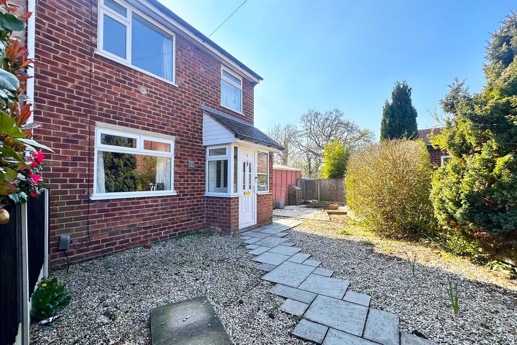 Property photo 1 of 12 (Main)