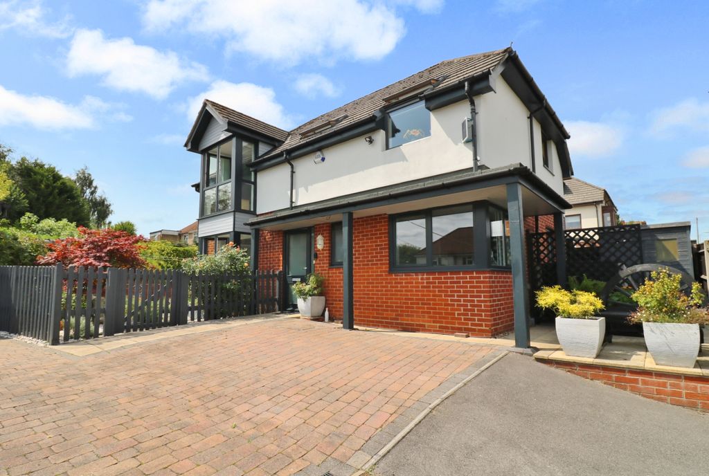 Property photo 1 of 16 Img_9120