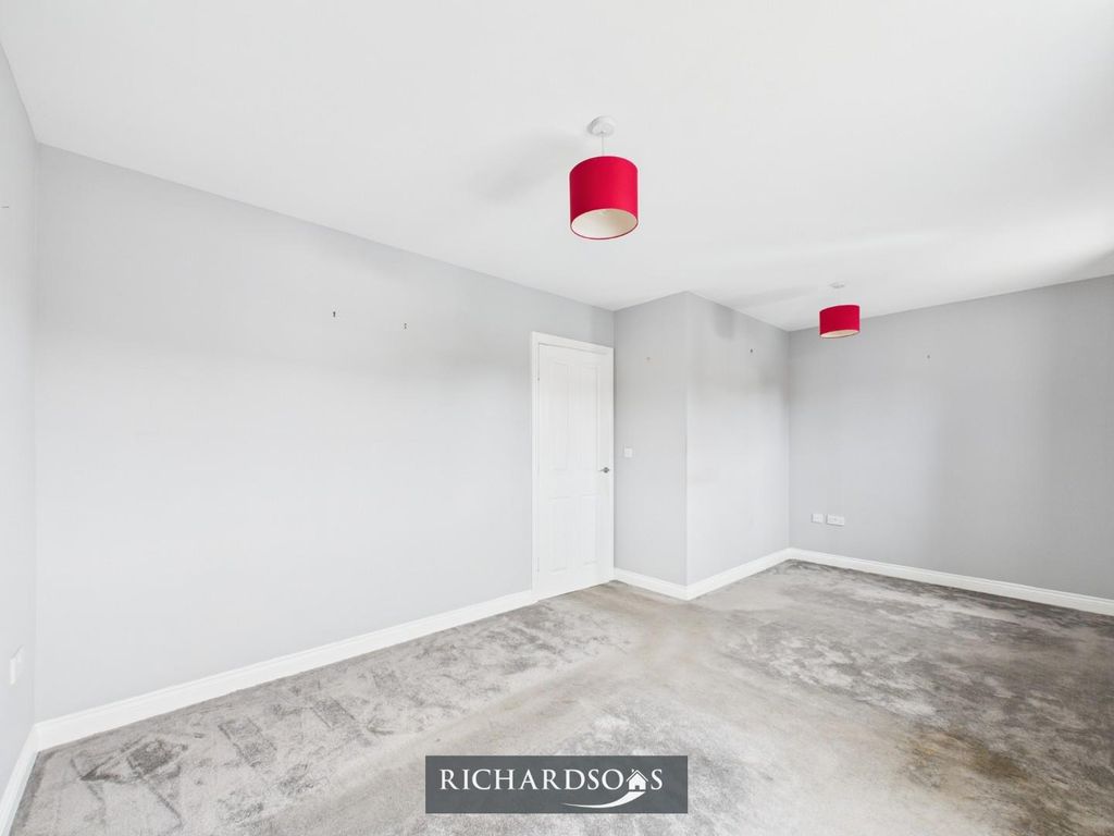 Property photo 3 of 10 Cam02371G0-Pr0100-Still009.Jpg