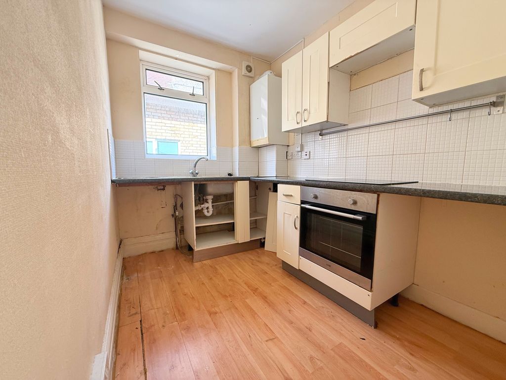 Property photo 3 of 14 Image00007_Inpixio