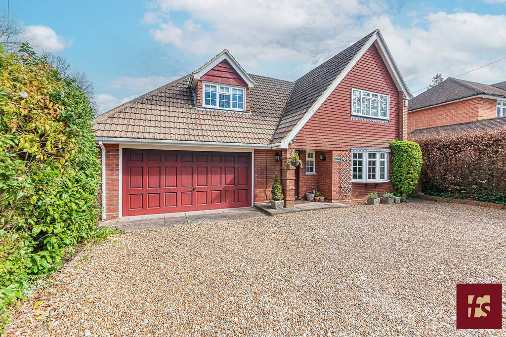 Additional image 37 of 4 bed detached house for saleThe Avenue, Crowthorne, Berkshire RG45