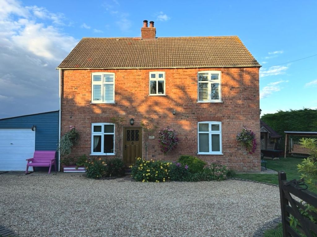 Property photo 1 of 22