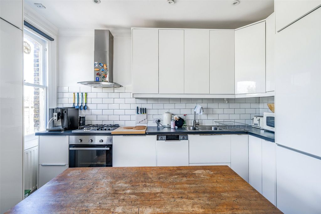Property photo 2 of 16 Kitchen