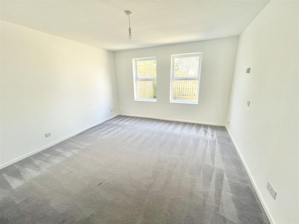 Property photo 2 of 17 Img_0204.Jpeg