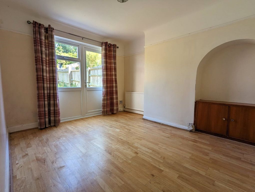 Property photo 3 of 15 Picture No. 12