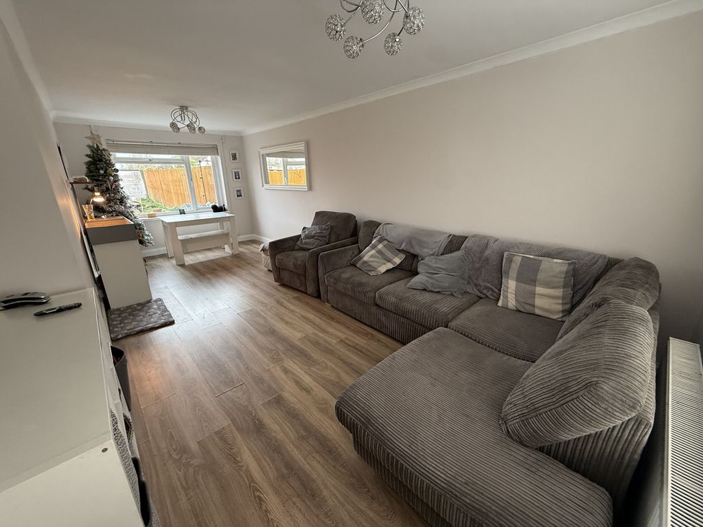 Property photo 3 of 15