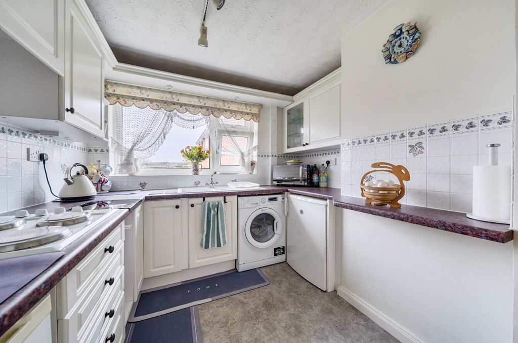 Property photo 3 of 13 1403005169807ce157F2B