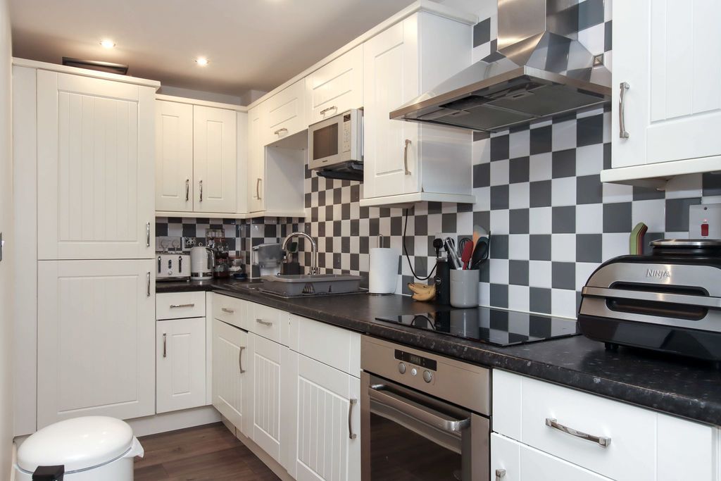 Property photo 3 of 11 Photo 5