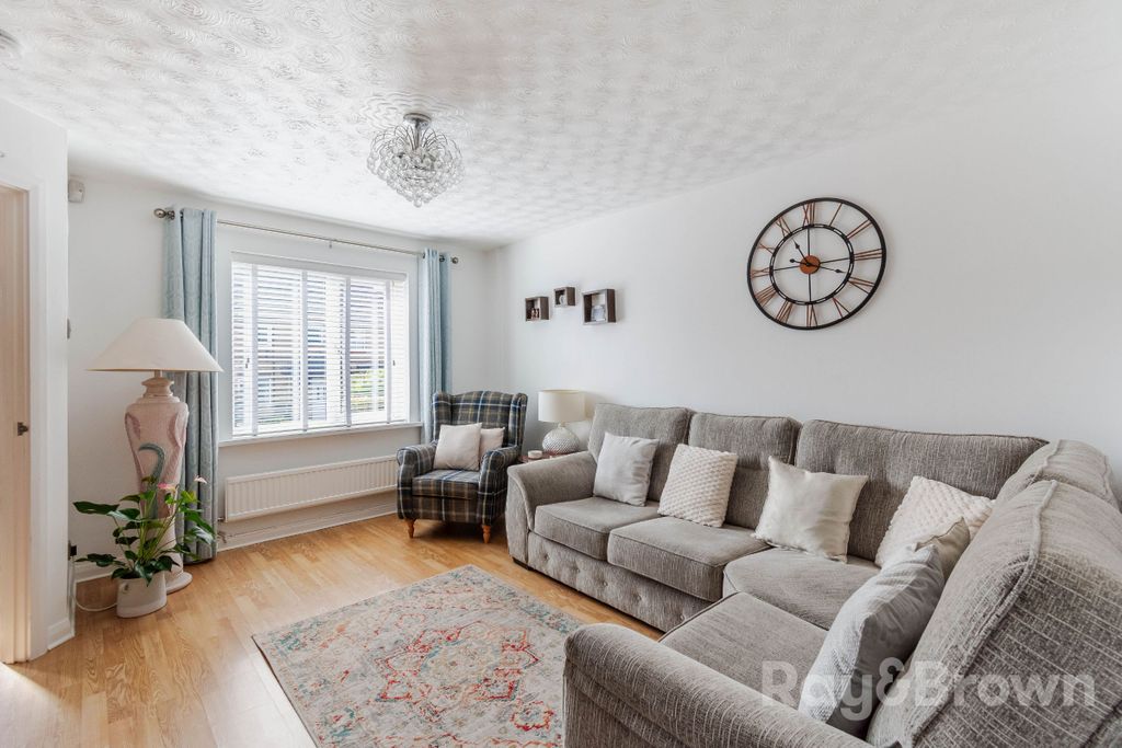 Property photo 2 of 50