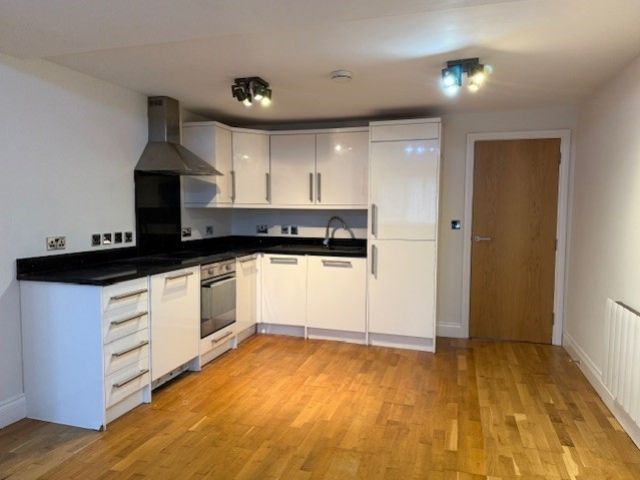 Property photo 2 of 7 Kitchen