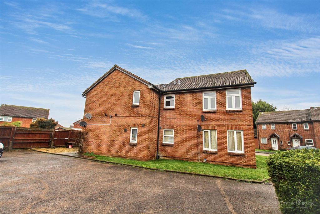 Property photo 1 of 6 Front